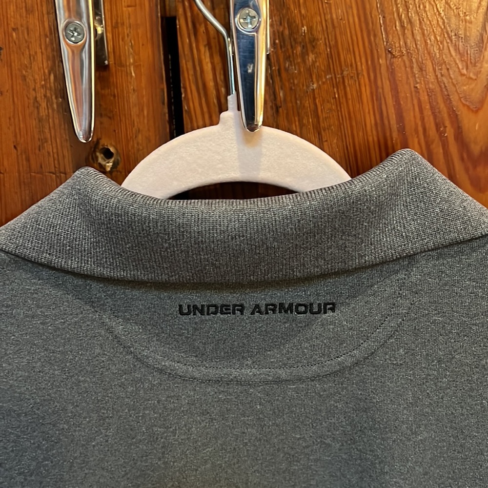 Under Armour grey mens golf polo. Heat Gear fabric XL - Picture 6 of 6